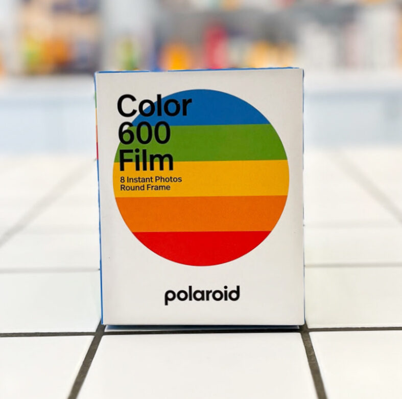 Film Polaroid noir et blanc 600 pour 8 photos instantanées